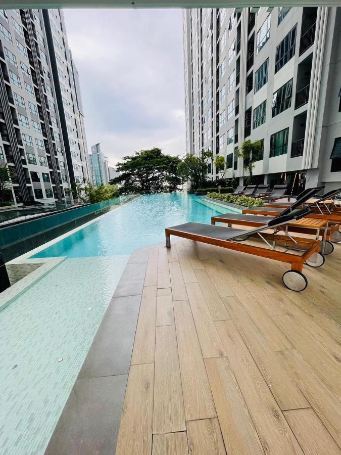 The Base Central Pattaya 2 Bed 2 Bath By Numam Exterior photo
