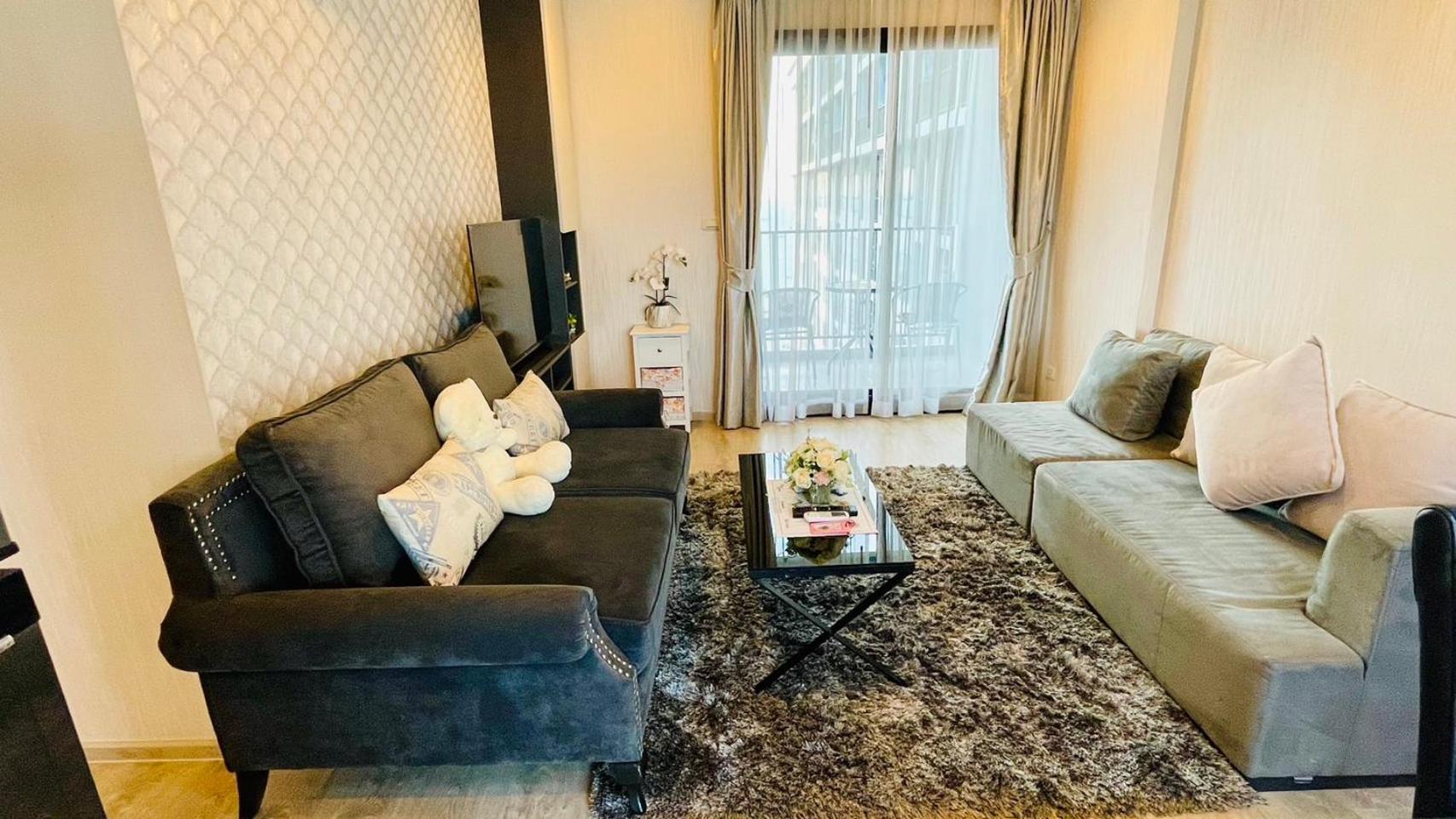 The Base Central Pattaya 2 Bed 2 Bath By Numam Exterior photo