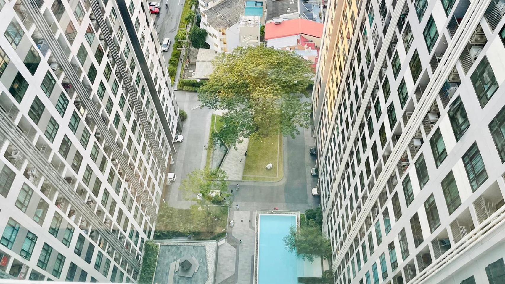 The Base Central Pattaya 2 Bed 2 Bath By Numam Exterior photo