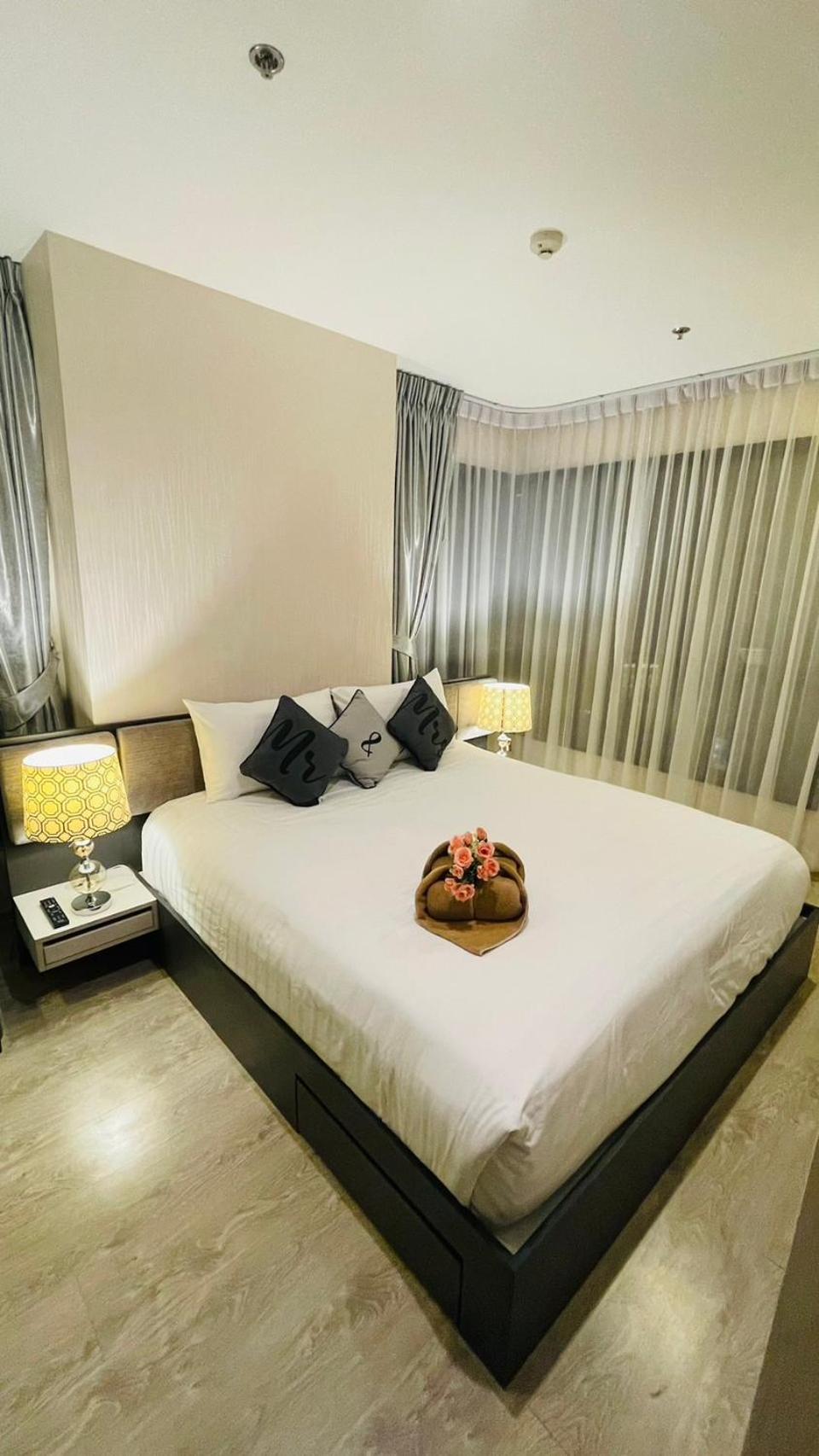 The Base Central Pattaya 2 Bed 2 Bath By Numam Exterior photo