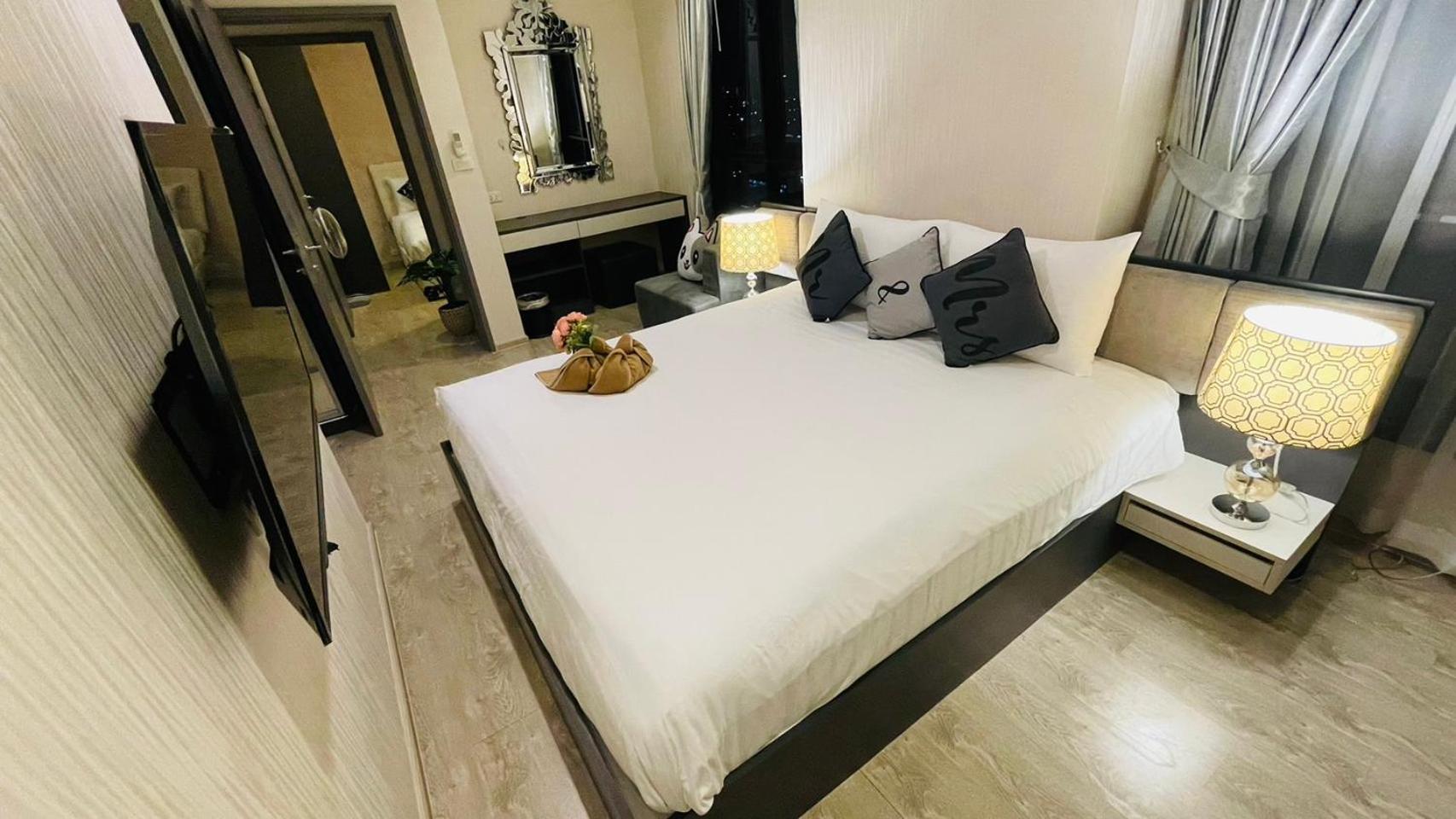 The Base Central Pattaya 2 Bed 2 Bath By Numam Exterior photo