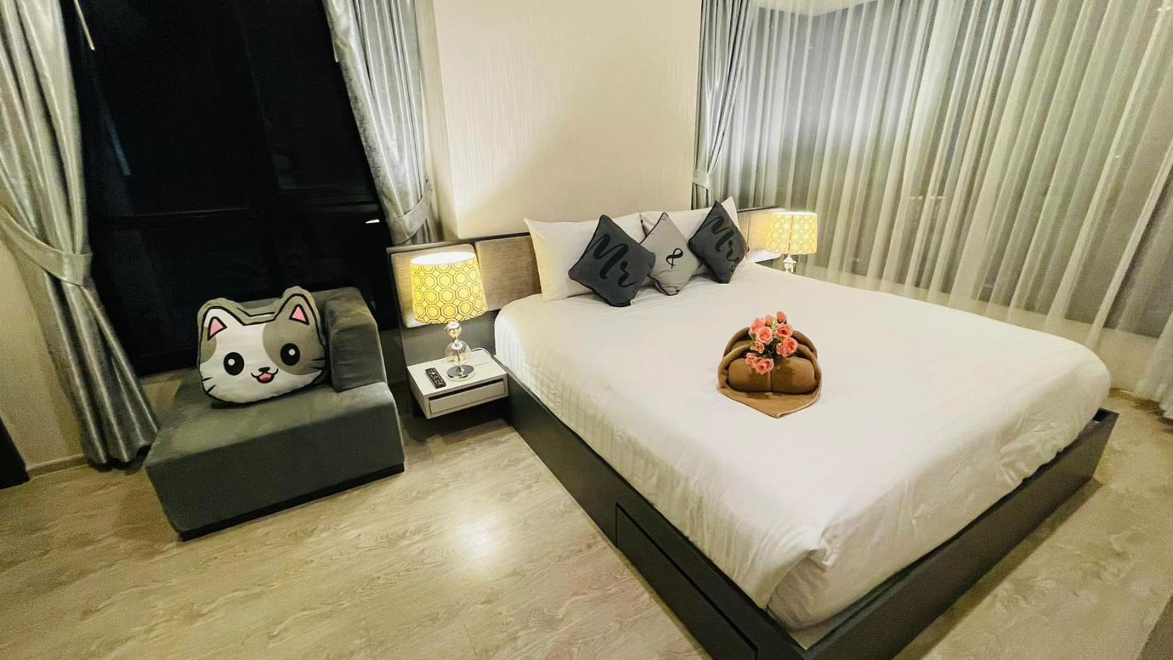 The Base Central Pattaya 2 Bed 2 Bath By Numam Exterior photo