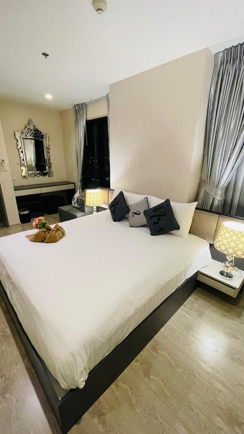 The Base Central Pattaya 2 Bed 2 Bath By Numam Exterior photo